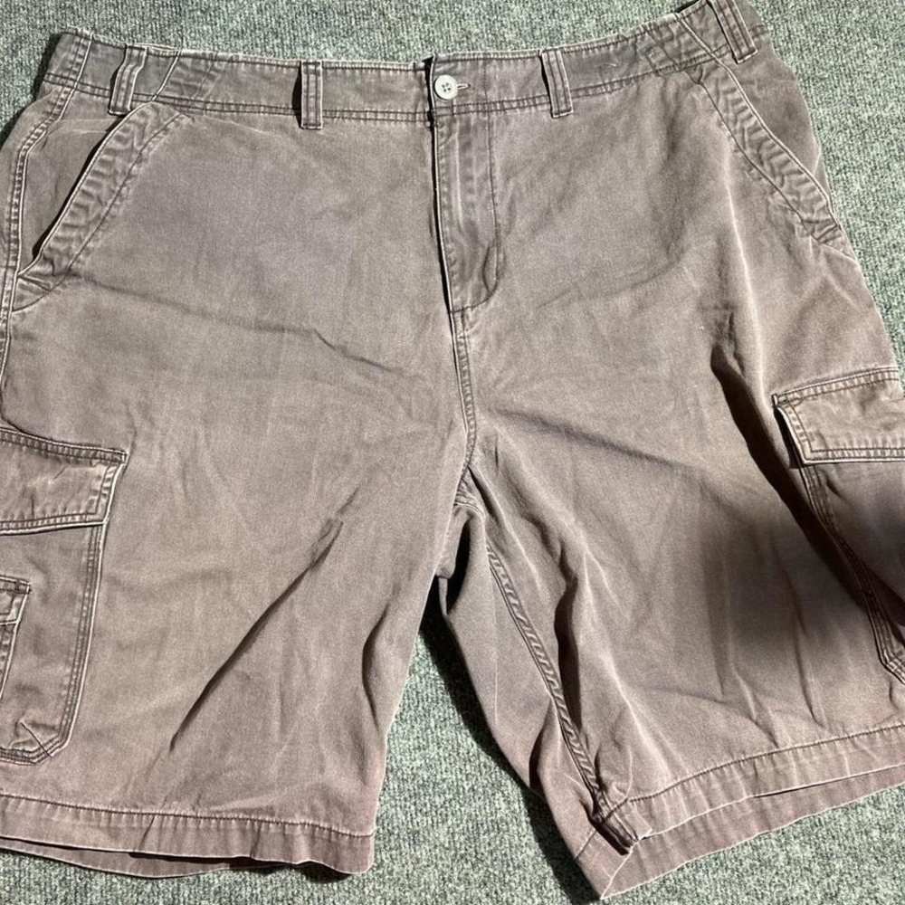 J. Ferrar grey cargo shorts Size 44"